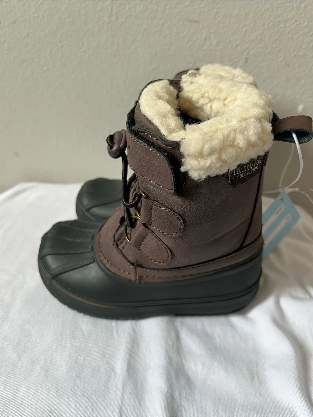 London Fog Kids Brown and Black Winter Boots
